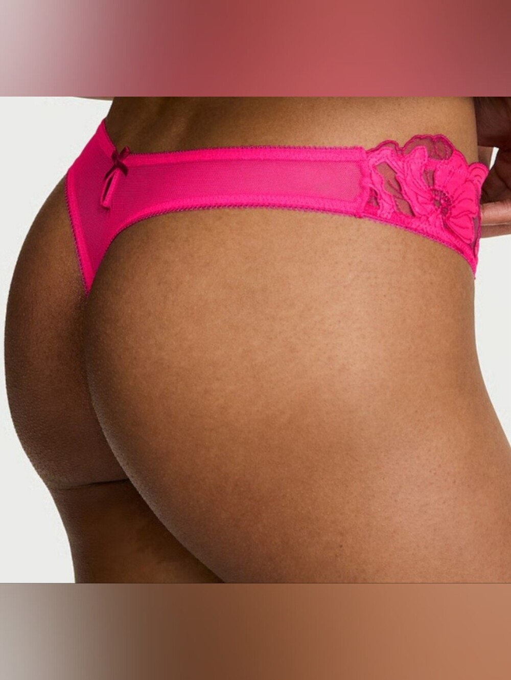 Victoria’s Secret Dream Angels Pop Floral Embroidery Thong Panty Size M NWT